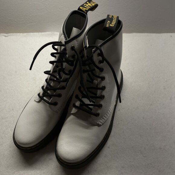 DR MARTENS Zavala Patent Leather Combat Boots White Classic Lace Up Size 8M/9.5W main image 6
